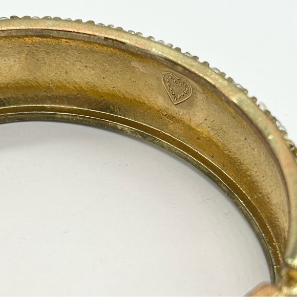 Stella & Dot Sloan Cream Hinged Bangle Bracelet - Picture 3 of 5